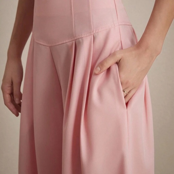 Elegant Pink Wide-Leg Pants - Picture 2 of 8